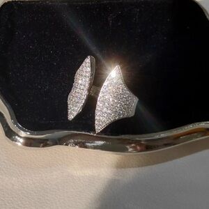 Beautiful lab grown statement ring pass on diamond tester
